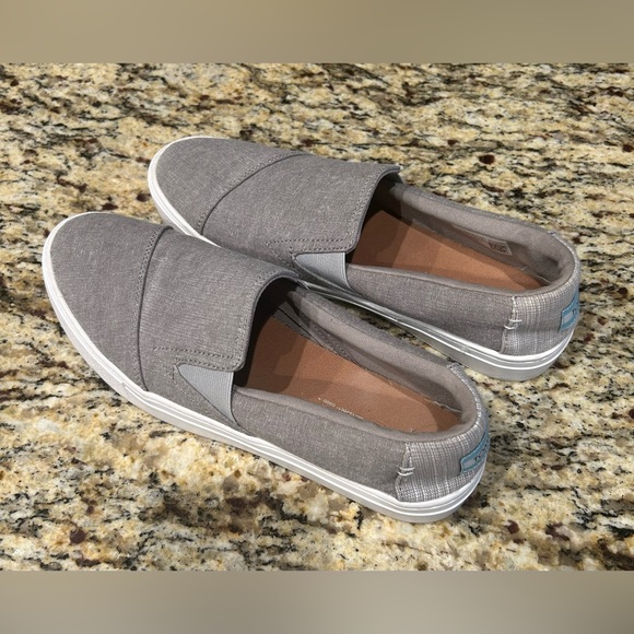 TOMS shoes - Picture 3 of 4
